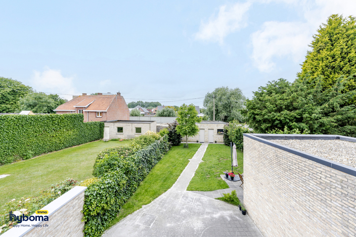 Instapklare woning met handelsruimte in centrum Kortemark