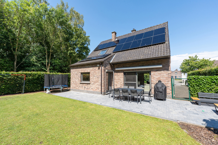 Prachtige, energiezuinige gezinswoning (EPC B) met 3 slaapkamers.