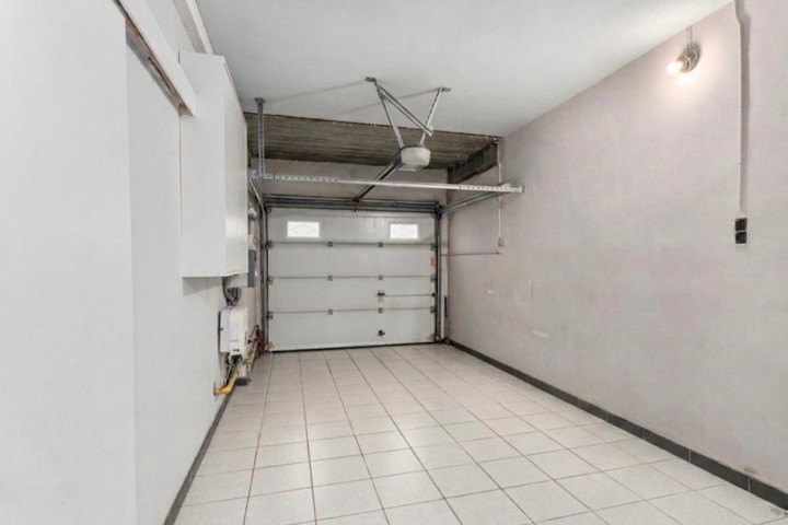 Rustig gelegen woning met garage en tuin
