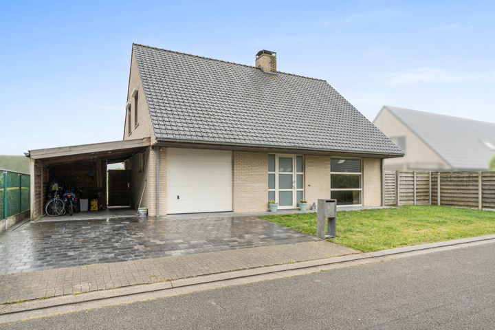 Recente vrijstaande woning met landelijk zicht