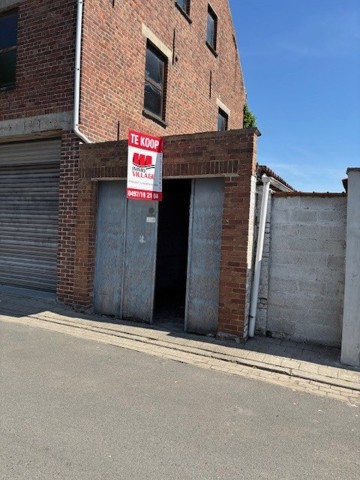 Gesloten garagebox - te koop - 8582 Avelgem