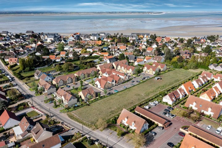 LE CROTOY - 20 maisons et 6 appts � 5 minutes de la plage