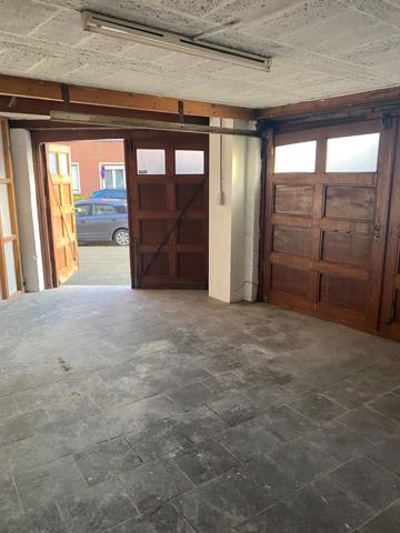Closed garage - for rent - 1150 Woluwe-Saint-Pierre
