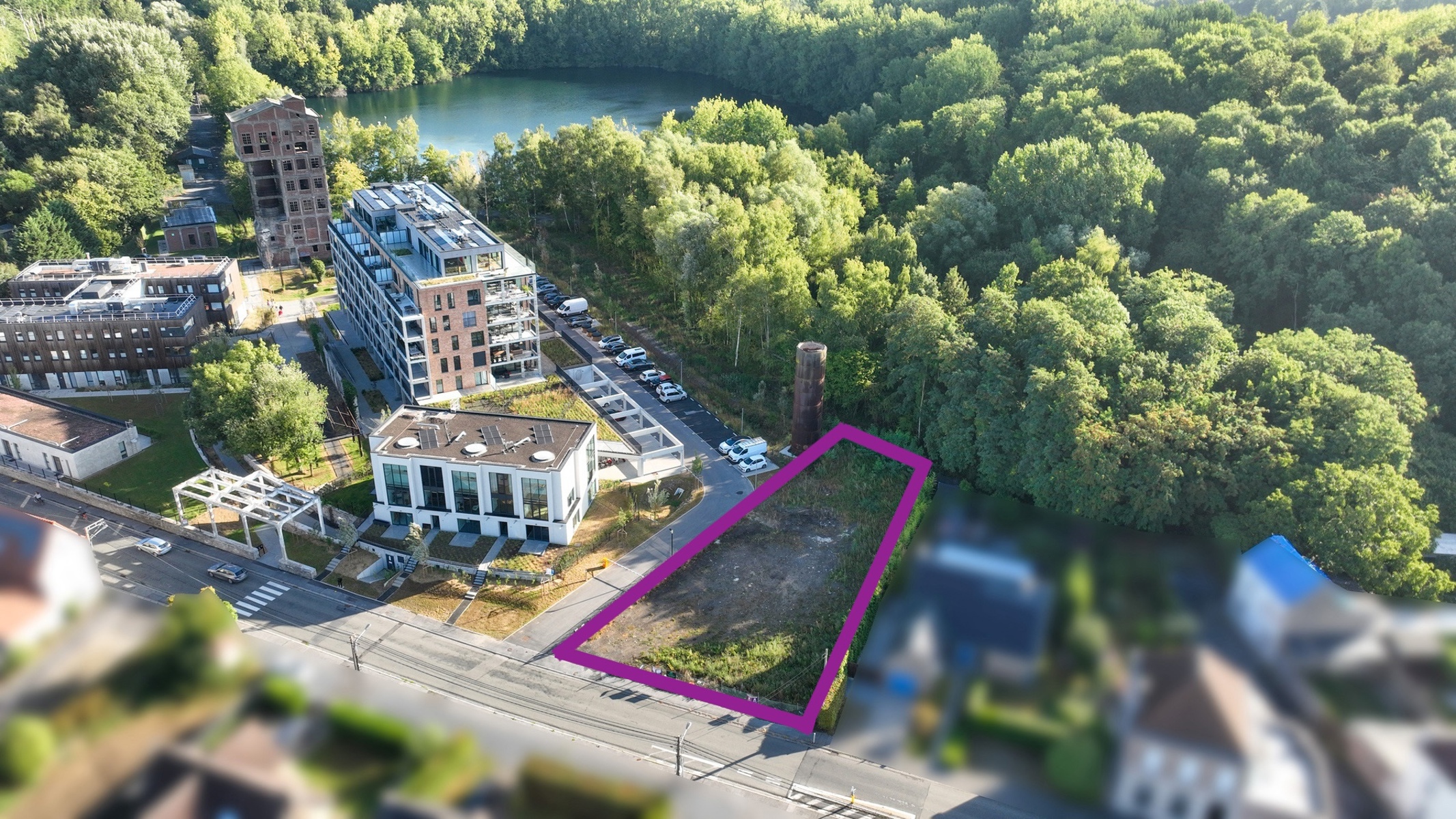 Terrain à bâtir de 968 m² – Façade 25 m 