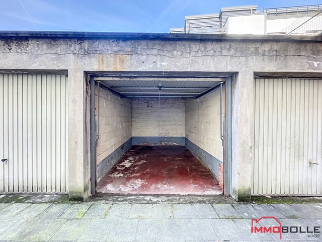 Closed garage - for sale - 1040 Etterbeek