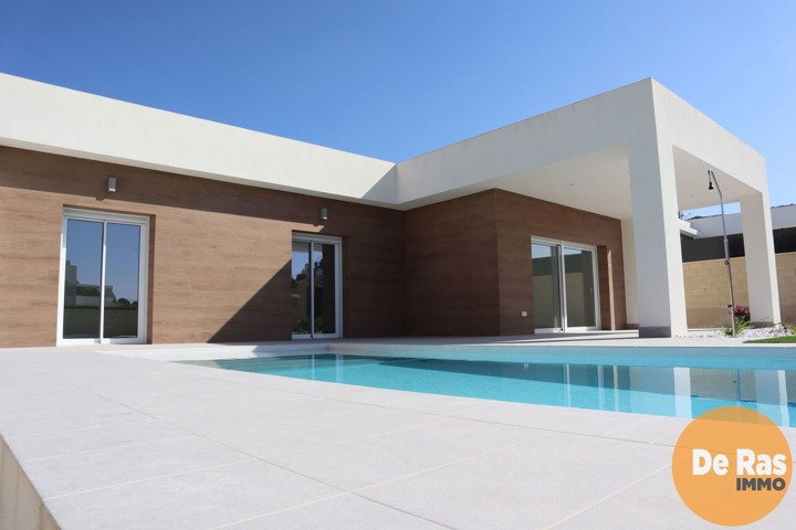 SPANJE- Rustig gelegen villa met zicht op de bergen 2