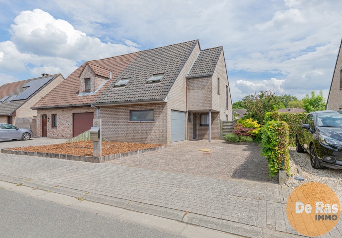 BUGGENHOUT - Rustig gelegen, instapklare woning met tuin 9