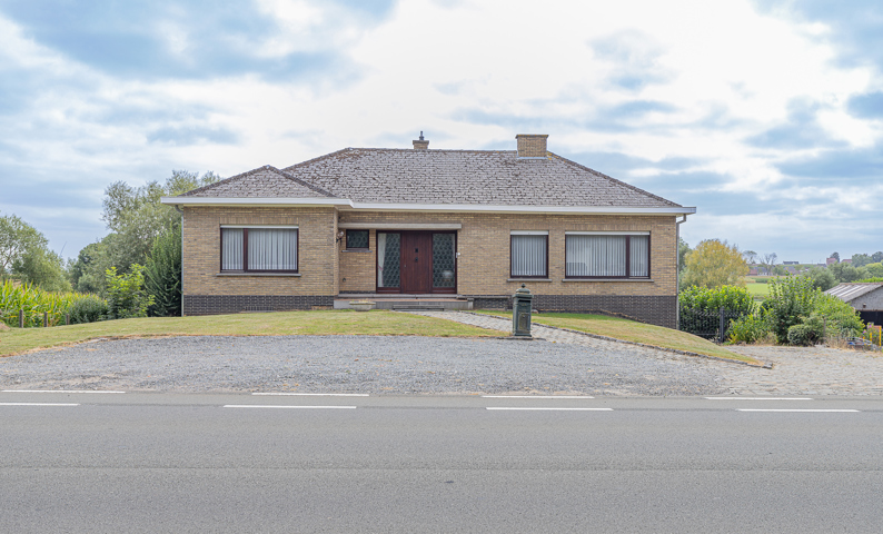 LIERDE - Stevige en verzorgde 4-gevelwoning met open zicht 18