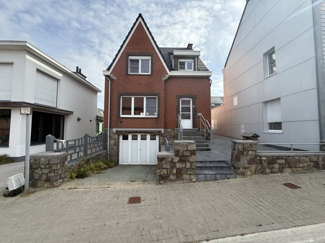 HELDERGEM - Rustieke open bebouwing met garage. 3