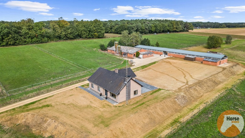 SCHAFFEN - Landbouwwoning op +/- 6,7 ha en paardenstalling 27