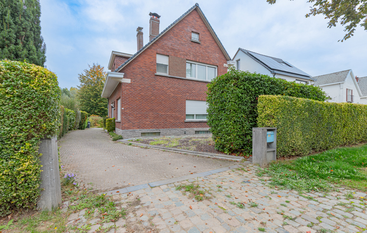 ERPE-MERE– Stevige OB met mooie tuin en heel wat potentieel 2