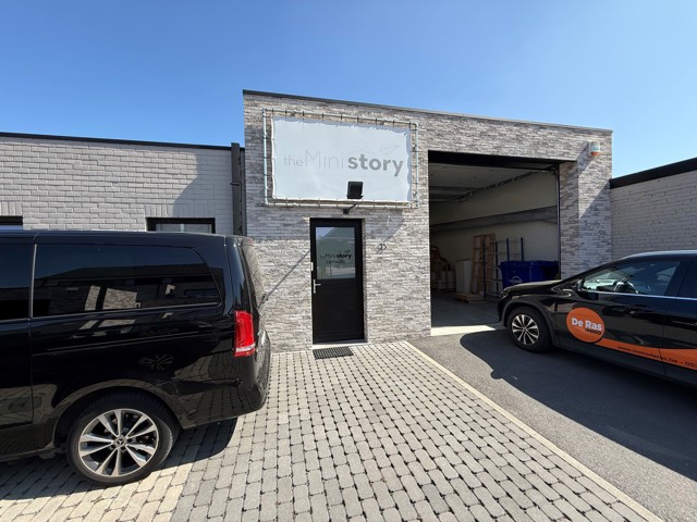 ERPE - Recente opslagplaats vlakbij de invalsweg. 26