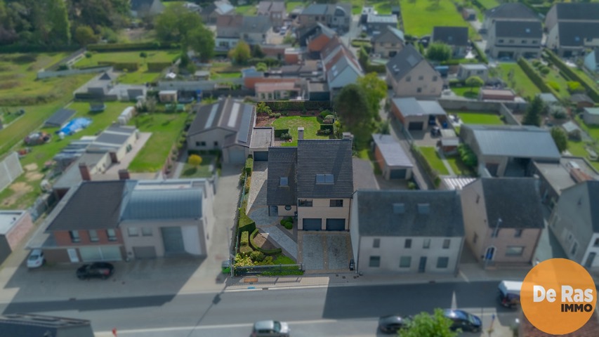 HAALTERT - Zeer ruime woning met 5 slpk, 3 garages en tuin! 23