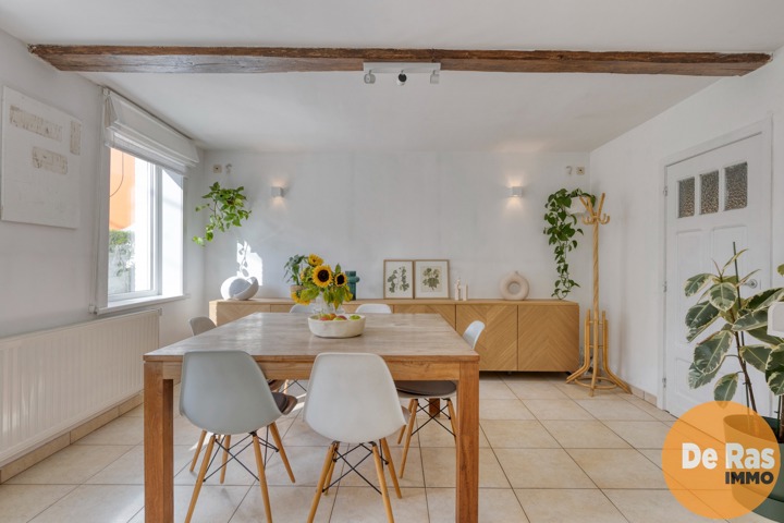 BURST - Instapklare woning met bijgebouw en ruime tuin/weide 4
