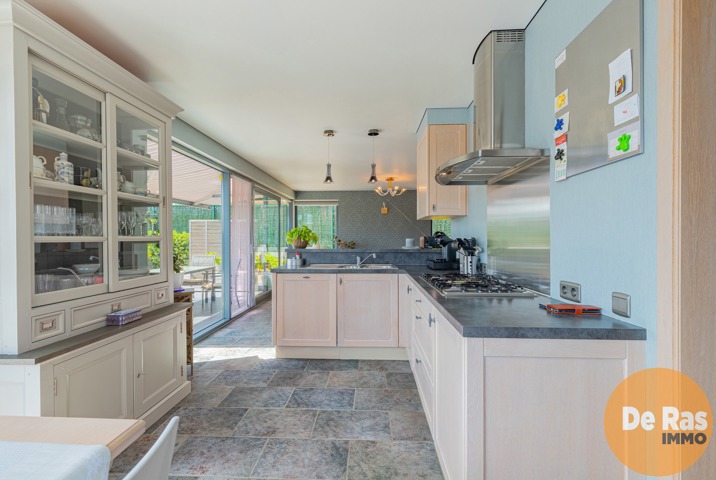 ZWALM -Recente OB met 3slp, 2 garages en tuin met open zicht 5