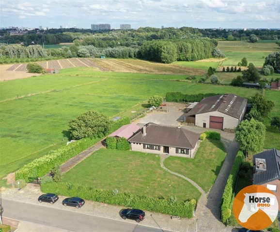DILBEEK - Charmante woning met grote loods (525m²) 18