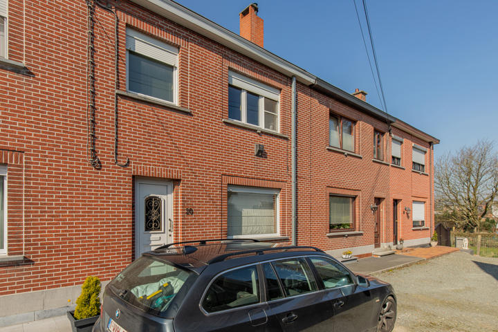 LEDE - Ruime woning in rustige buurt. 1