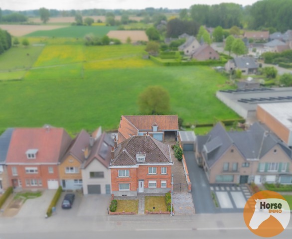 BURST - Te renoveren woning met tal van mogelijkheden 7
