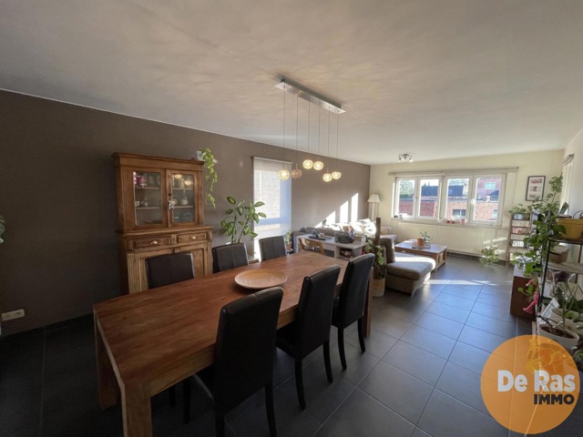 BURST - Verzorgd 3-slaapkamerappartement nabij het station 18