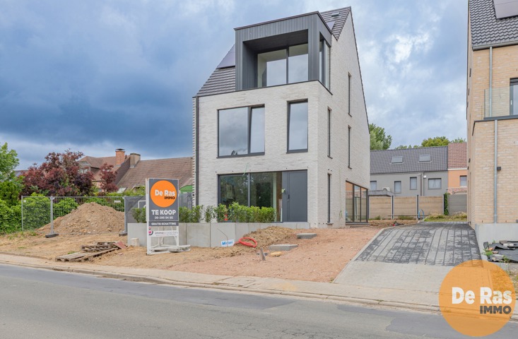 HERZELE - Moderne nieuwbouwwoning met vrij keuze afwerking! 24