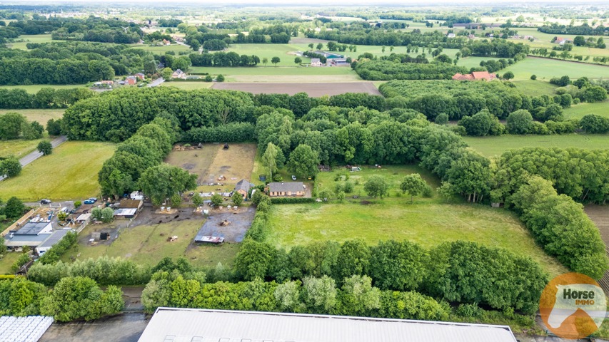 ITEGEM - Rustig gelegen woning en bijgebouw in groene omgeving, 2,4Ha 1
