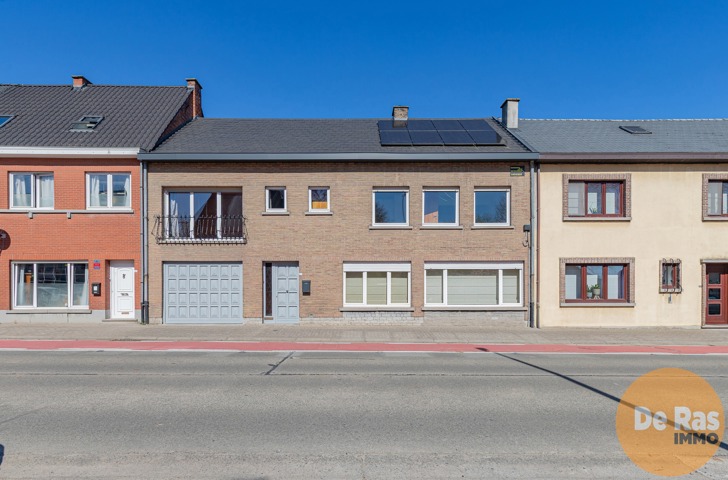 ERPE-MERE - Royale woning met ateliergarage 81