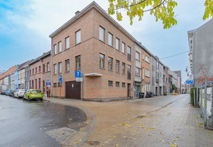 AALST-CENTRUM - Eénslaapkamerappartement mét garage. 1
