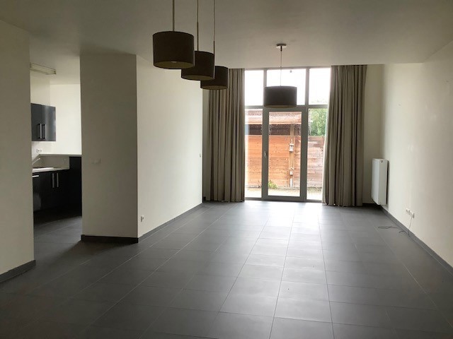LEDE - Ruim, gelijkvloers appartement mét staanplaats. 2