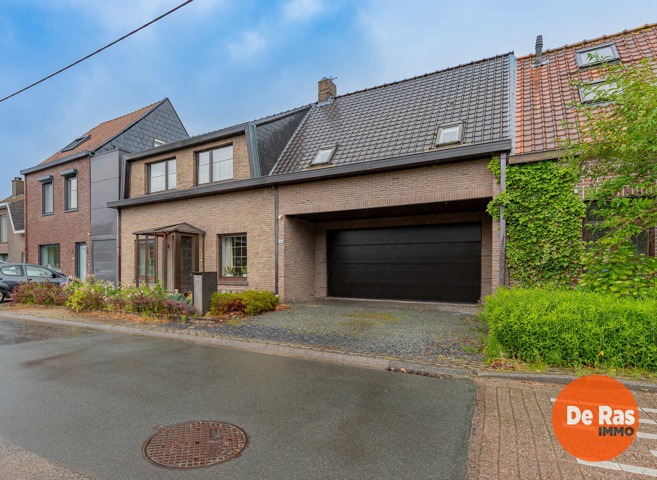 BOTTELARE – Ruime woning met tuin, dubbele garage en 5 slpks 3