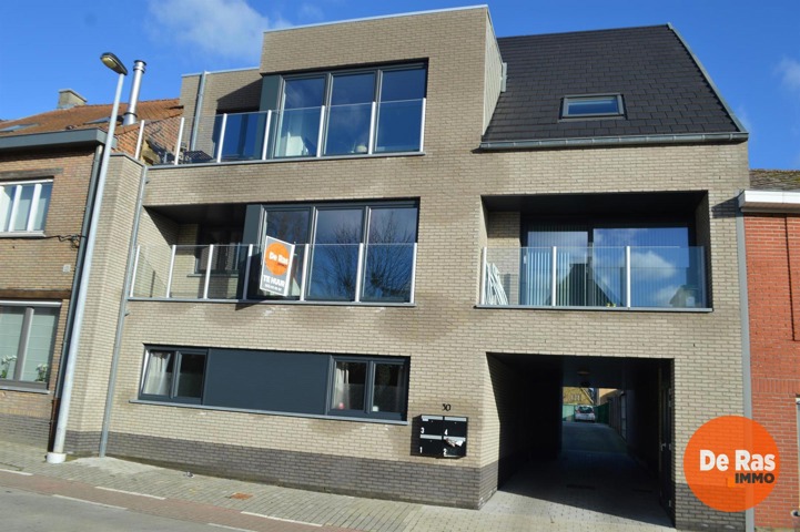 BURST - Recent, gelijkvloers appartement met staanplaats. 3