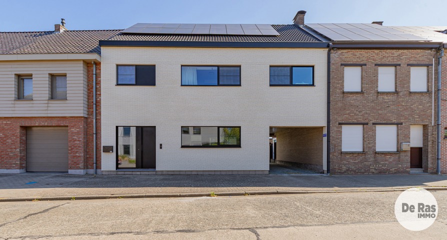 WICHELEN - Exclusief gerenoveerde woning met 4 slaapkamers 6