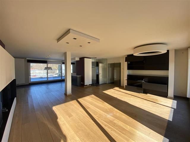AALST - Exclusief Duplexappartement met grote garage. 3