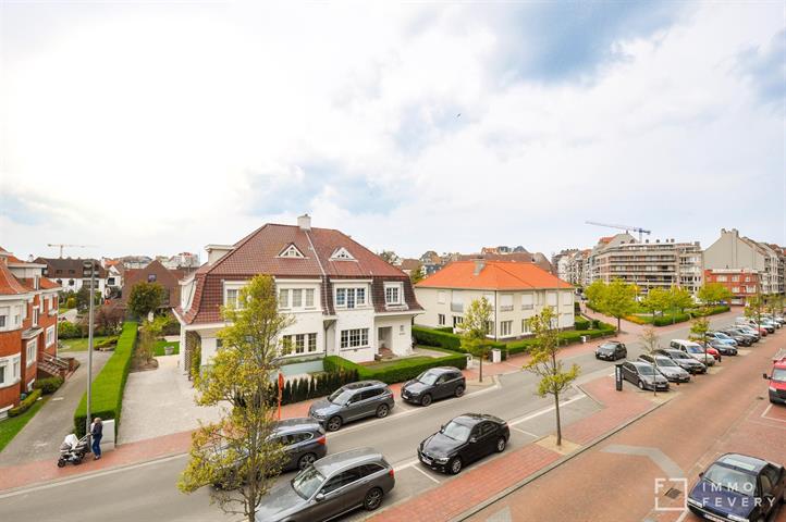 Appartement entièrement rénové proche du Verzetsplein, Knokke!