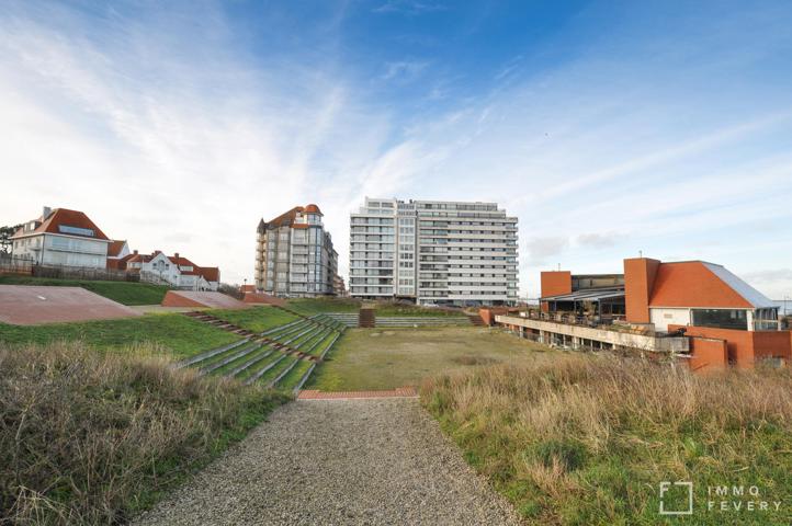 Garage spacieux sous le Stubbenpark à Duinbergen.