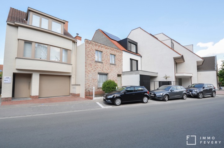 Projet de rénovation / Terrain constructible à Knokke. 