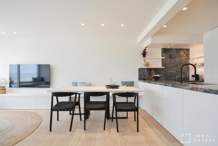 Magnifique appartement situé sur la digue à Albertplage.