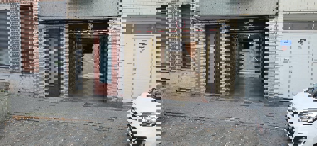 Gesloten garagebox - te koop - 1081 Koekelberg