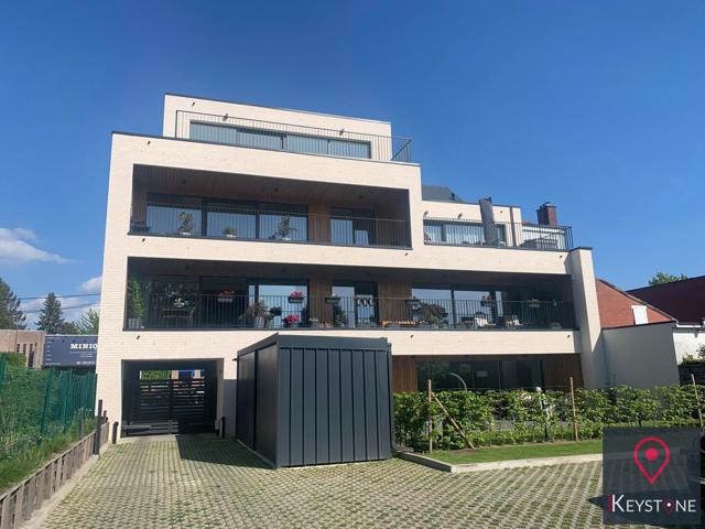 Penthouse - à louer - 1410 Waterloo