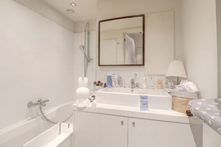 Rez-de-chaussée - à louer - 1000 Bruxelles - #7724502-3