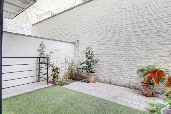 Rez-de-chaussée - à louer - 1000 Bruxelles - #7724502-9