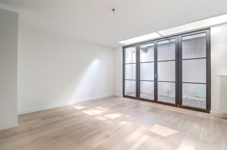 Rez-de-chaussée - à louer - 1000 Bruxelles - #7724502-7