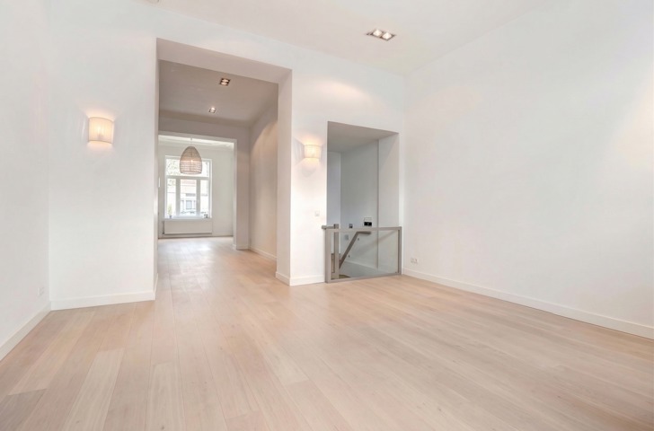 Rez-de-chaussée - à louer - 1000 Bruxelles - #7749355-1
