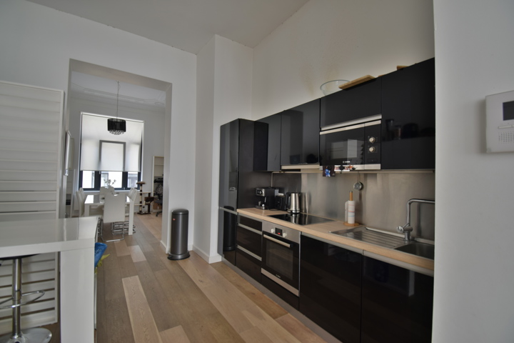 Rez-de-chaussée - à louer - 1000 Bruxelles - #7762088-1