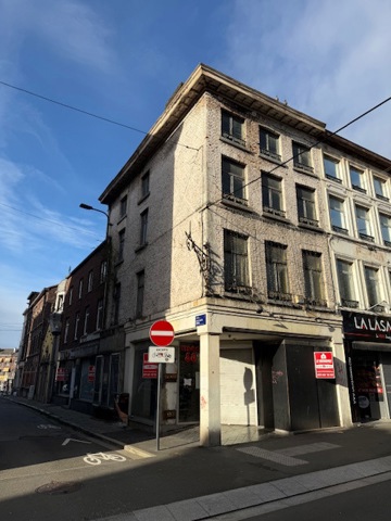 MAISONS DE COMMERCE AVEC PERMIS POUR COMMERCE, APPARTEMENT ET STUDIOS