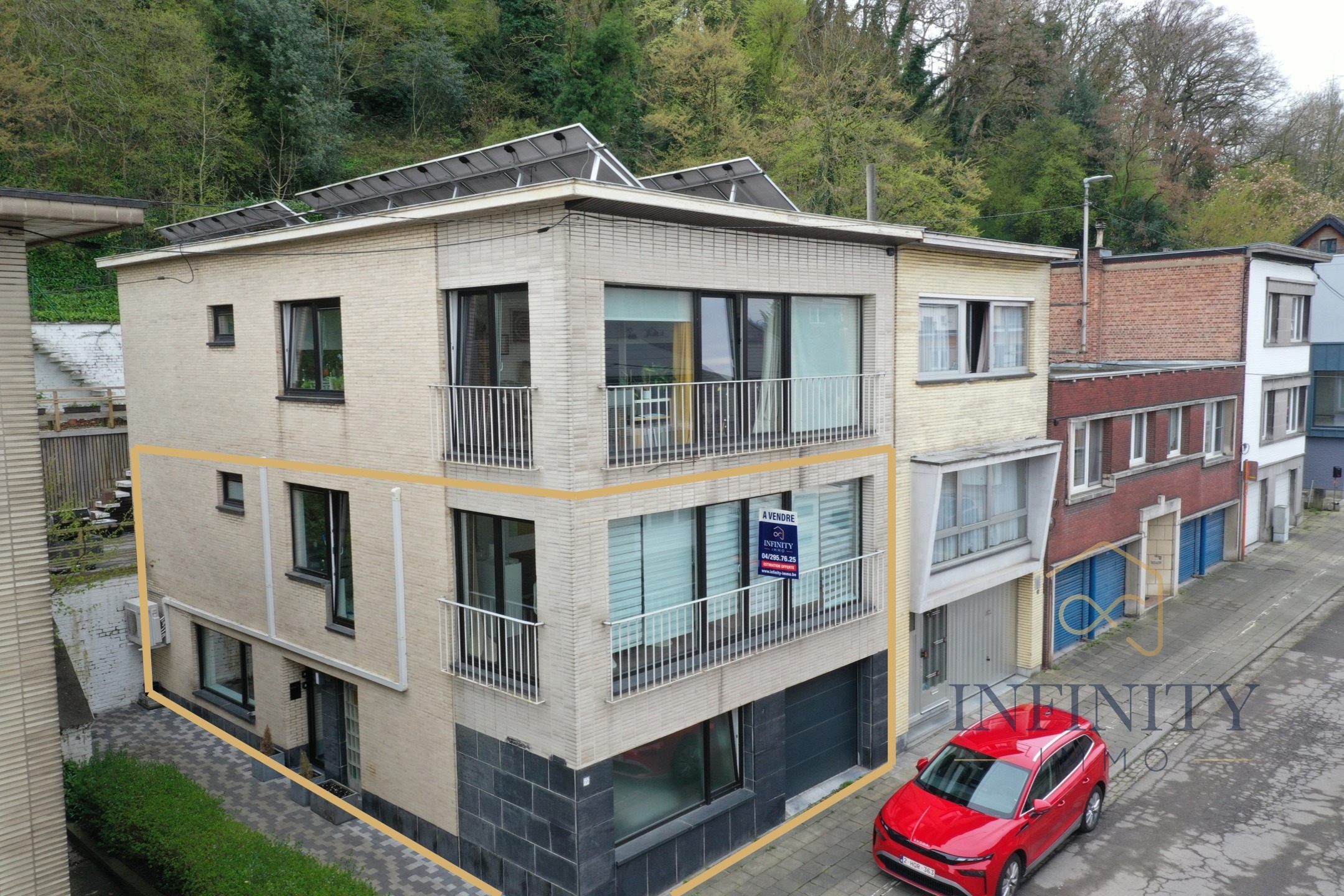 ENSEMBLE D'UN APPARTEMENT & UN STUDIO - SITUATION IDEALE