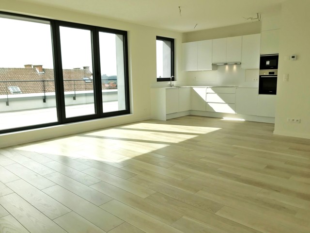 Penthouse - for rent - 1180 Uccle