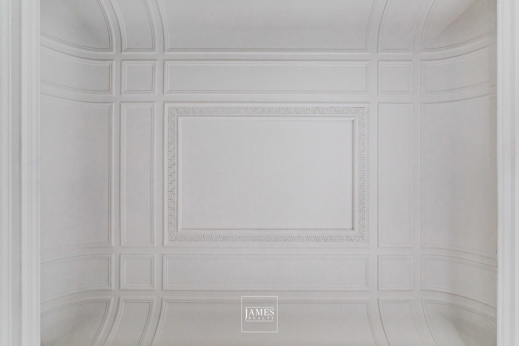 R 83 – Hôtel de maître prestigieux