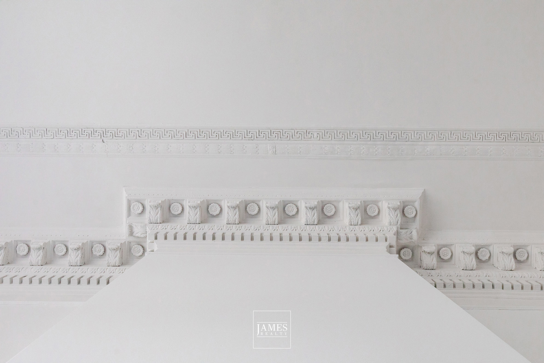 R 83 – Hôtel de maître prestigieux