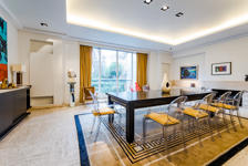 Un hôtel particulier avec jardin extraordinaire quartier Molière