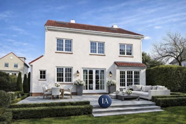 image of Une villa proche de la gare de Rhode St Genèse